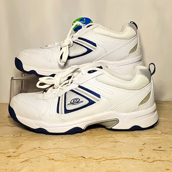 NWT Easy Spirit Mens Backfielder Spirit Level 2 White Leather/Fabric Sneakers - Picture 1 of 7